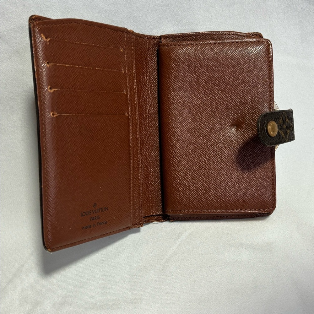 Louis Vuitton Brown and Gold Monogram Card Holder - Picture 8 of 11